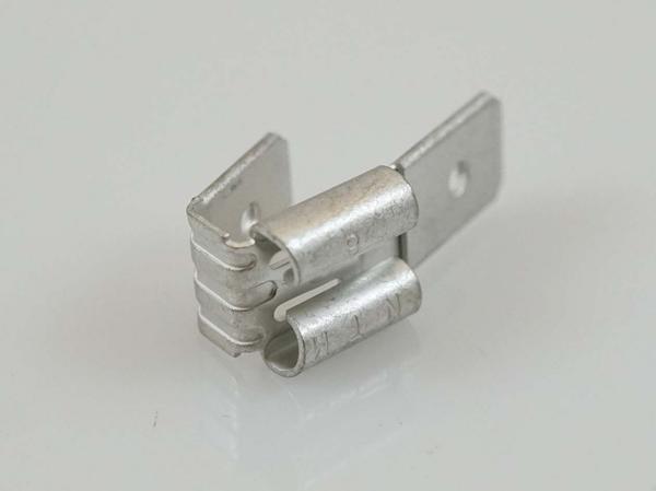 3-Way Adapter 1